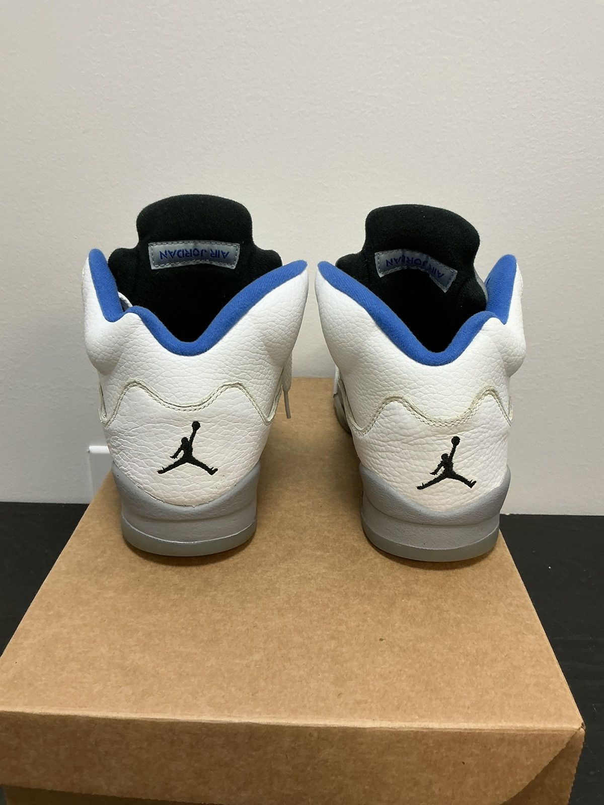 Jordan Brand Jordan 5 white stealth (GS) Size US 6 / EU 39 - 4 Thumbnail