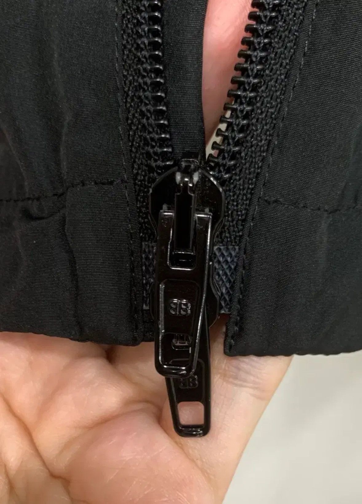 Balenciaga Minimal Logo Tracksuit Jacket Windbreaker Size US M / EU 48-50 / 2 - 3 Thumbnail
