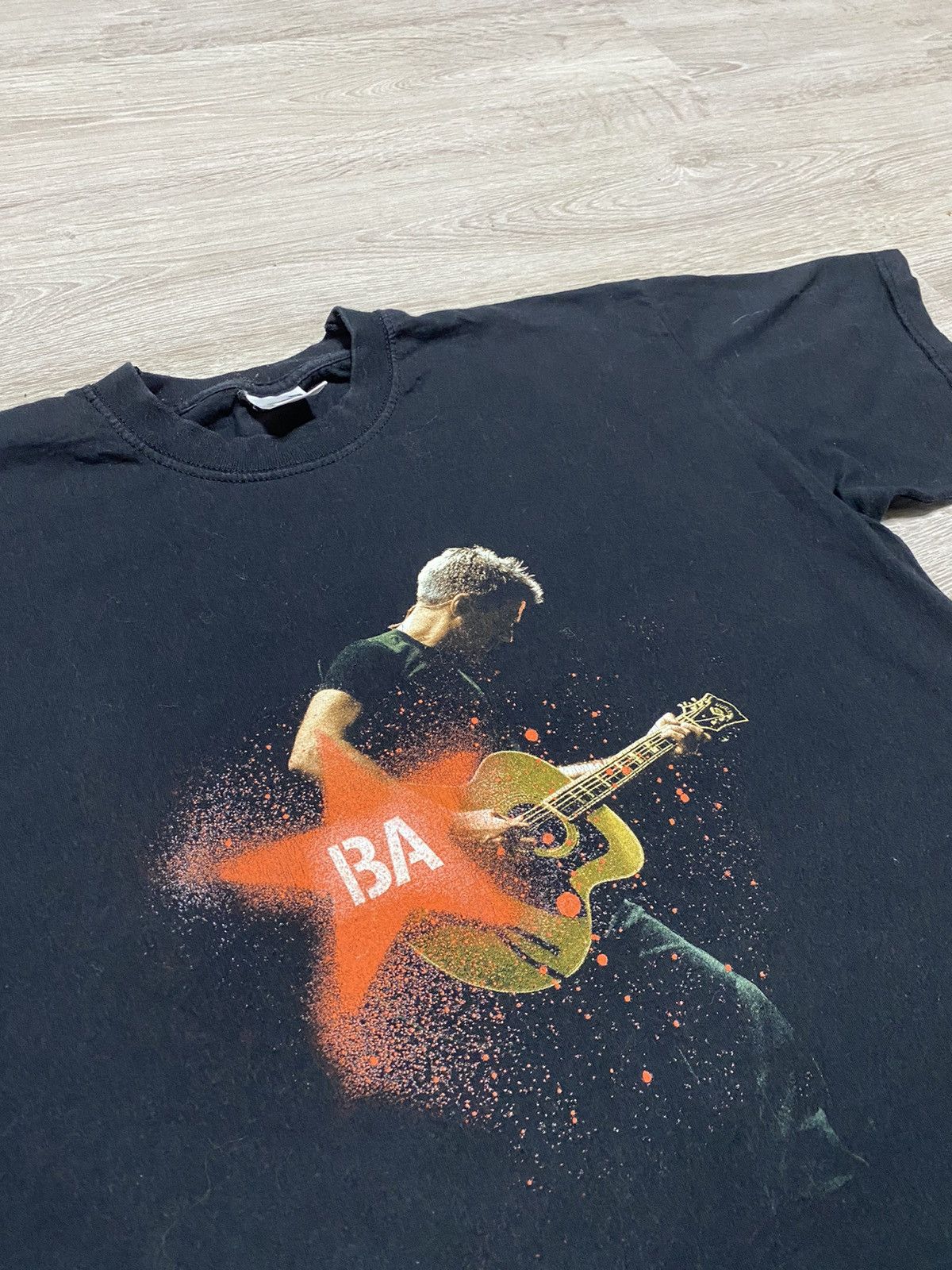 Vintage Vintage BA Bryan Adams 2004 Tour Tee size M Size US M / EU 48-50 / 2 - 3 Thumbnail