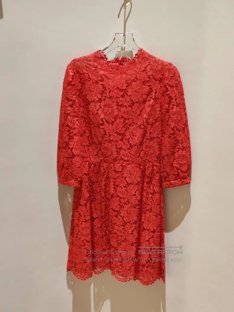 Valentino Valentino Red lace dress Size XS / US 0-2 / IT 36-38 - 2 Thumbnail