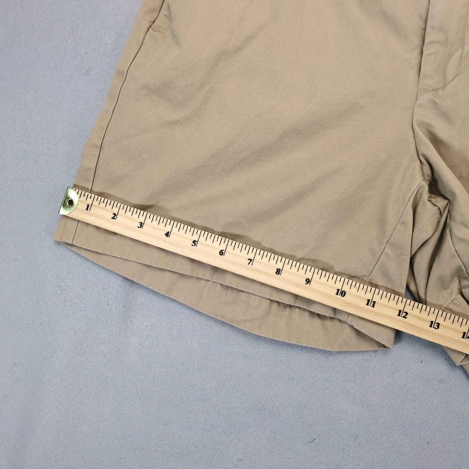 Gap Vintage Y2K GAP Khaki Cotton Chino Shorts Women's 8T 30x5.5" Size 30" / US 8 / IT 44 - 9 Thumbnail