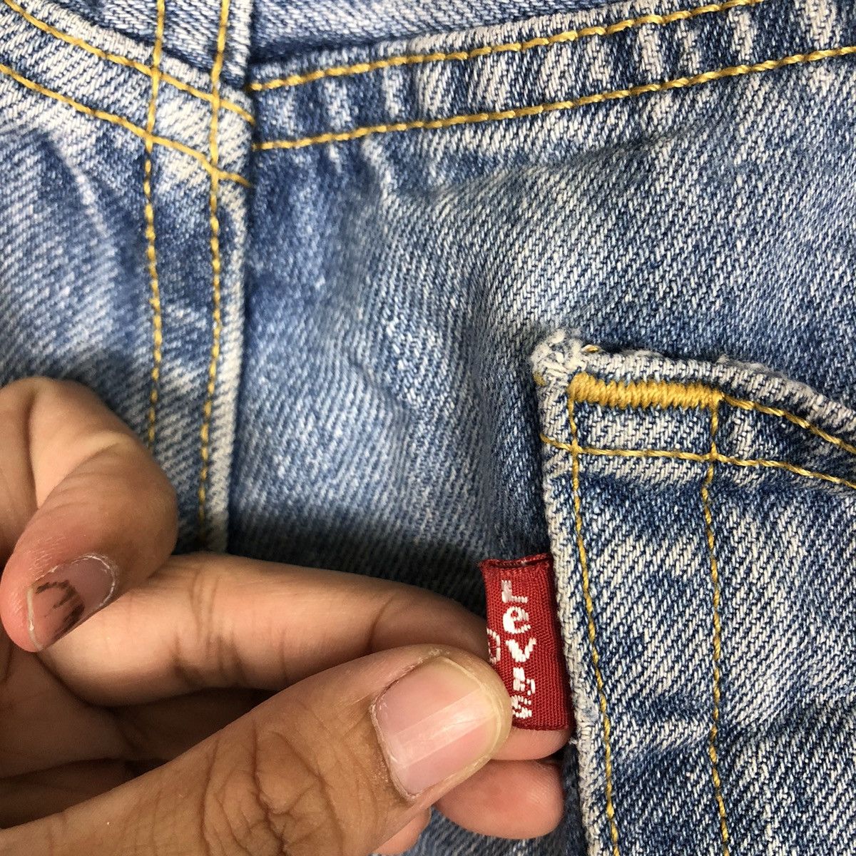 Levi's 🔥90’s VINTAGE LEVIS DISTRESSED DENIM JEANS USA Size US 36 / EU 52 - 14 Thumbnail