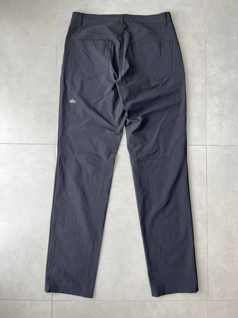 Alo ALO YOGA DAY AND NIGHT PANTS TROUSERS NYLON SLIM FIT Size US 32 / EU 48 - 2 Thumbnail