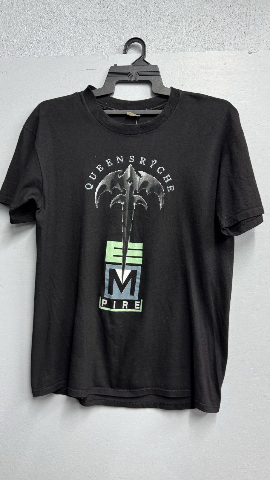 Band Tees × Vintage Vintage Queensryche Size US L / EU 52-54 / 3 - 1 Thumbnail