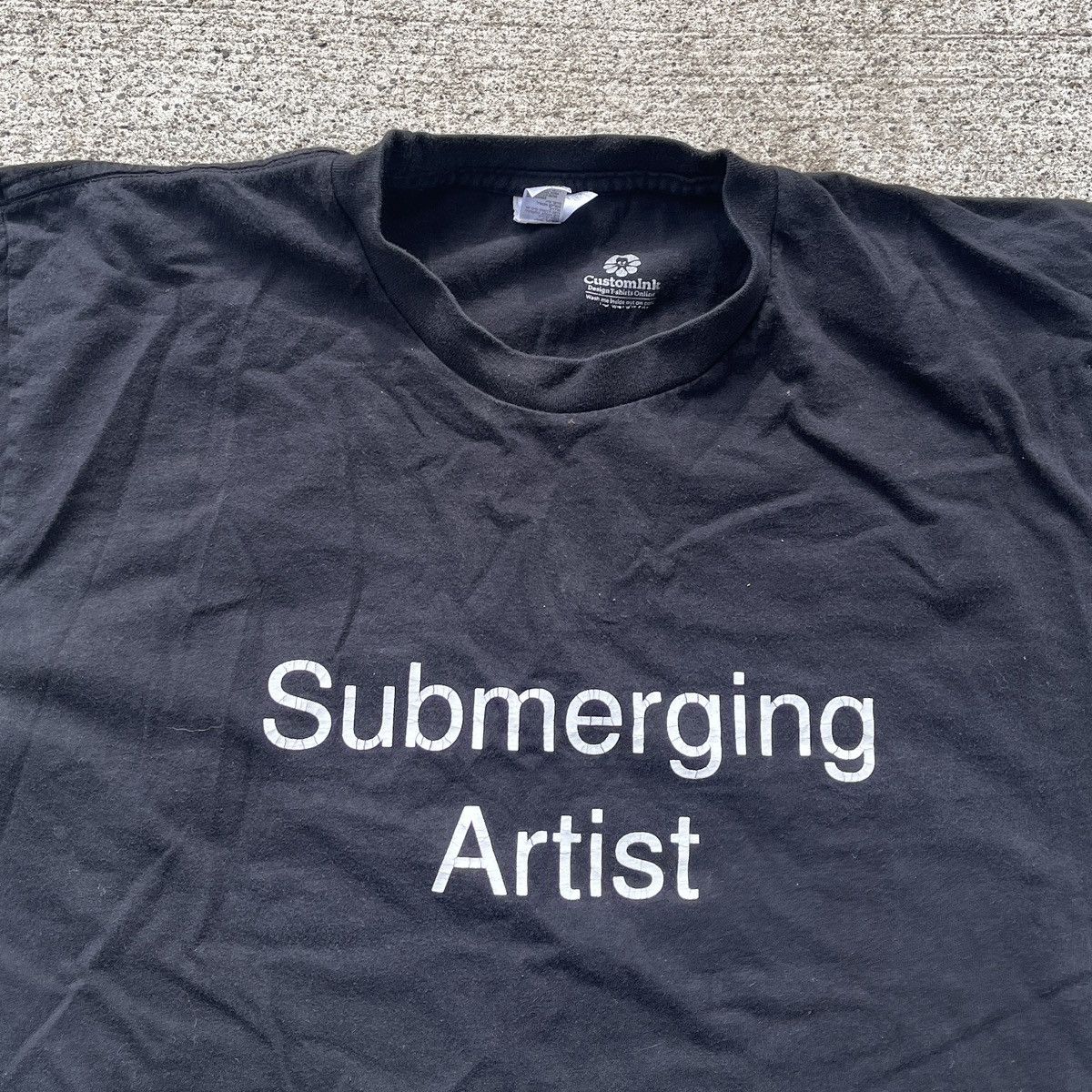 Japanese Brand Black Submerging Artist T-Shirt Size L Size US L / EU 52-54 / 3 - 2 Thumbnail