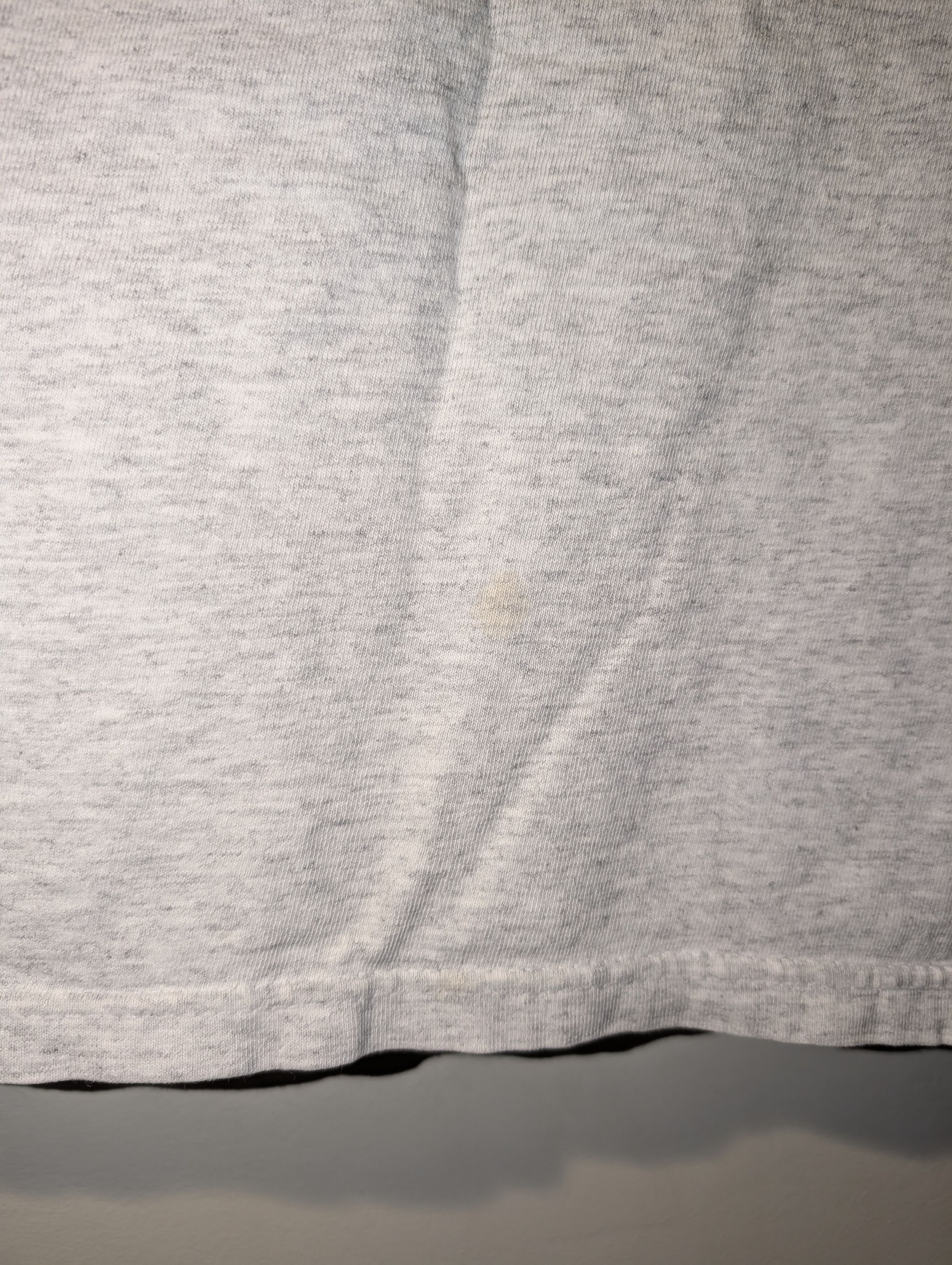 NFL Vintage 90s New York Giants NFL Helmet T-Shirt Grey Hanes Size US L / EU 52-54 / 3 - 13 Thumbnail