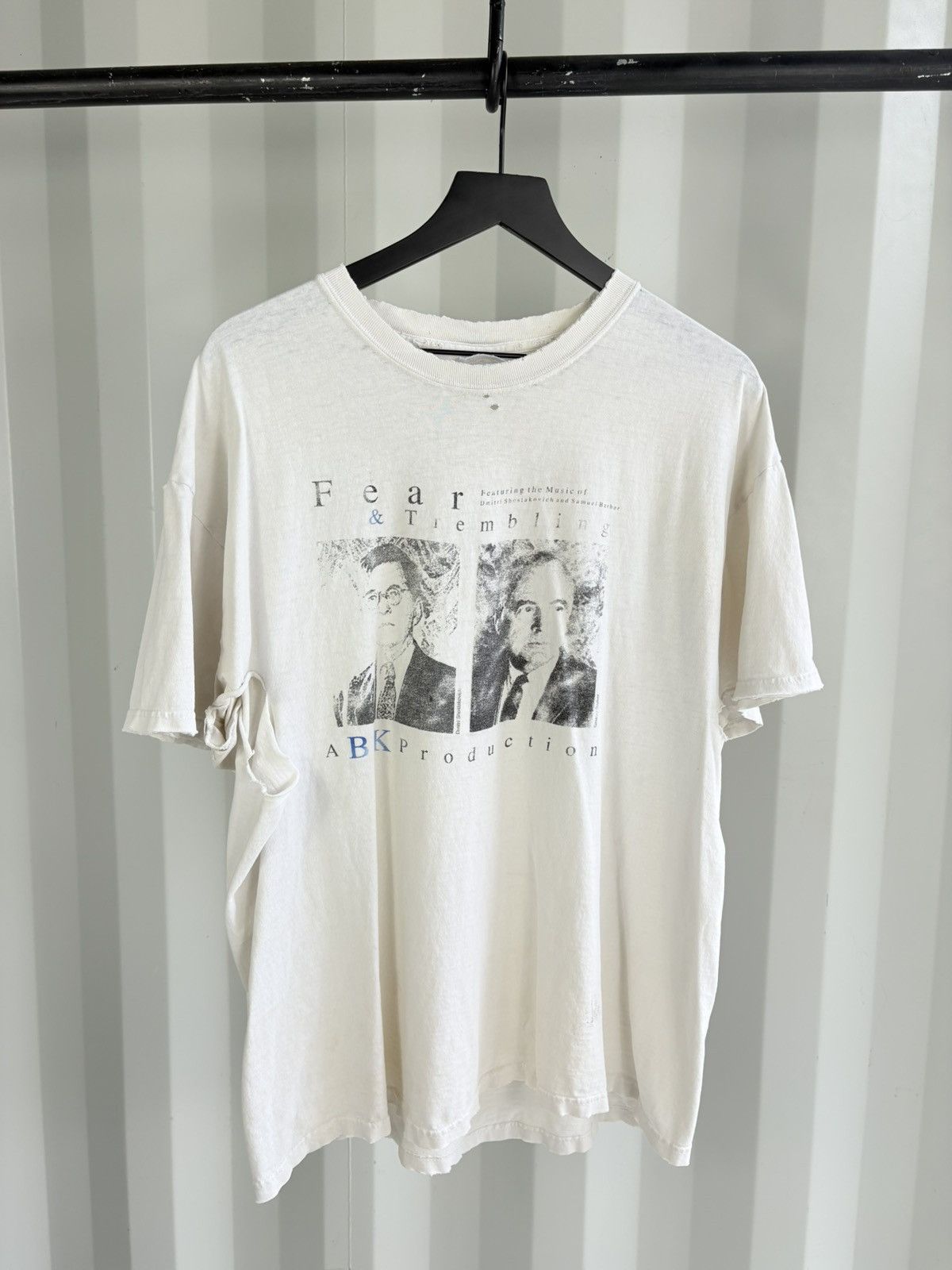 Vintage Thrashed Fear Trembling Faded Distressed Shirt ERD GRUNGE Size US XL / EU 56 / 4 - 1 Thumbnail