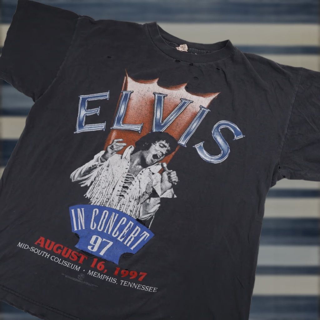 Vintage VINTAGE Distressed 1997 Elvis in Concert Band Tee Black Mens L Size US L / EU 52-54 / 3 - 1 Thumbnail