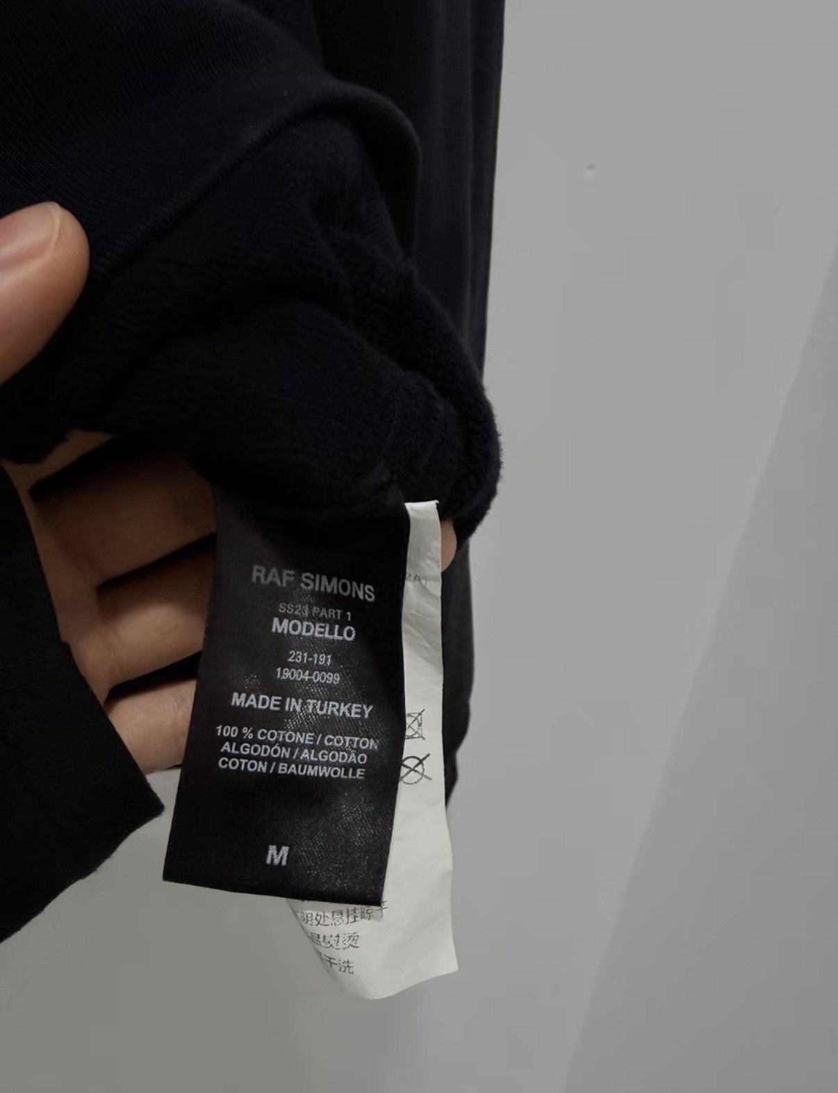 Raf Simons 【RAF SIMONS】Black Zip-Up Hoodie Size US M / EU 48-50 / 2 - 4 Thumbnail