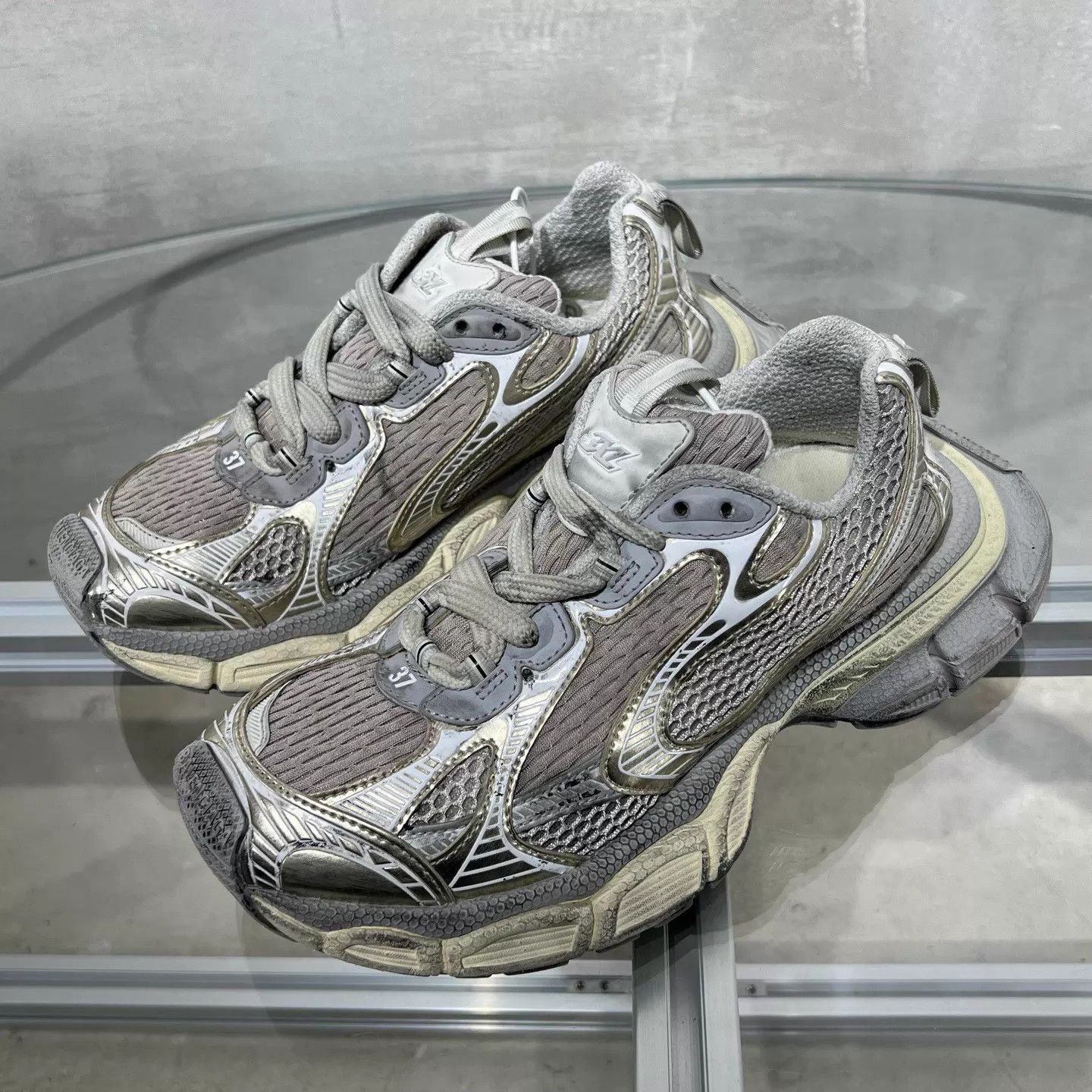 Balenciaga Balenciaga 3XL Gray Silver 37 YH22161 Size US 7 / IT 37 - 2 Thumbnail