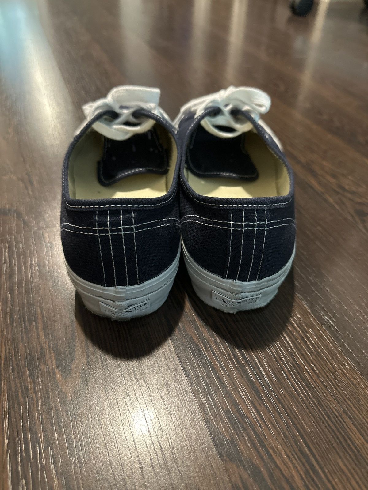 Vans VANS PREMIUM AUTHENTIC NAVY Size US 9 / EU 42 - 3 Thumbnail