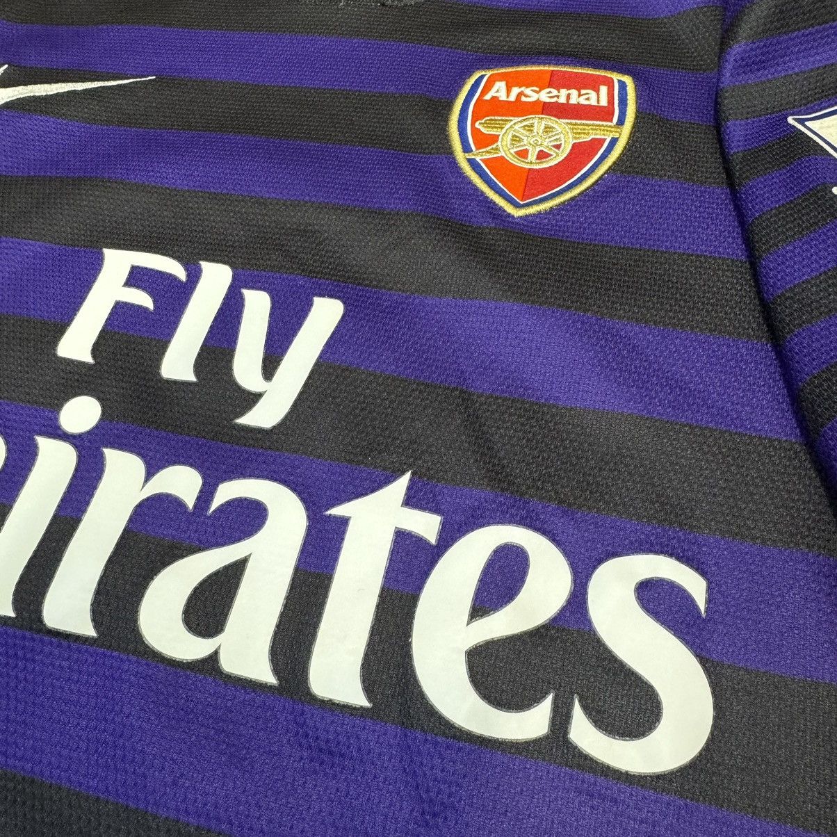 Nike Arsenal 12/13 away shirt #8 Arteta Size US S / EU 44-46 / 1 - 5 Thumbnail