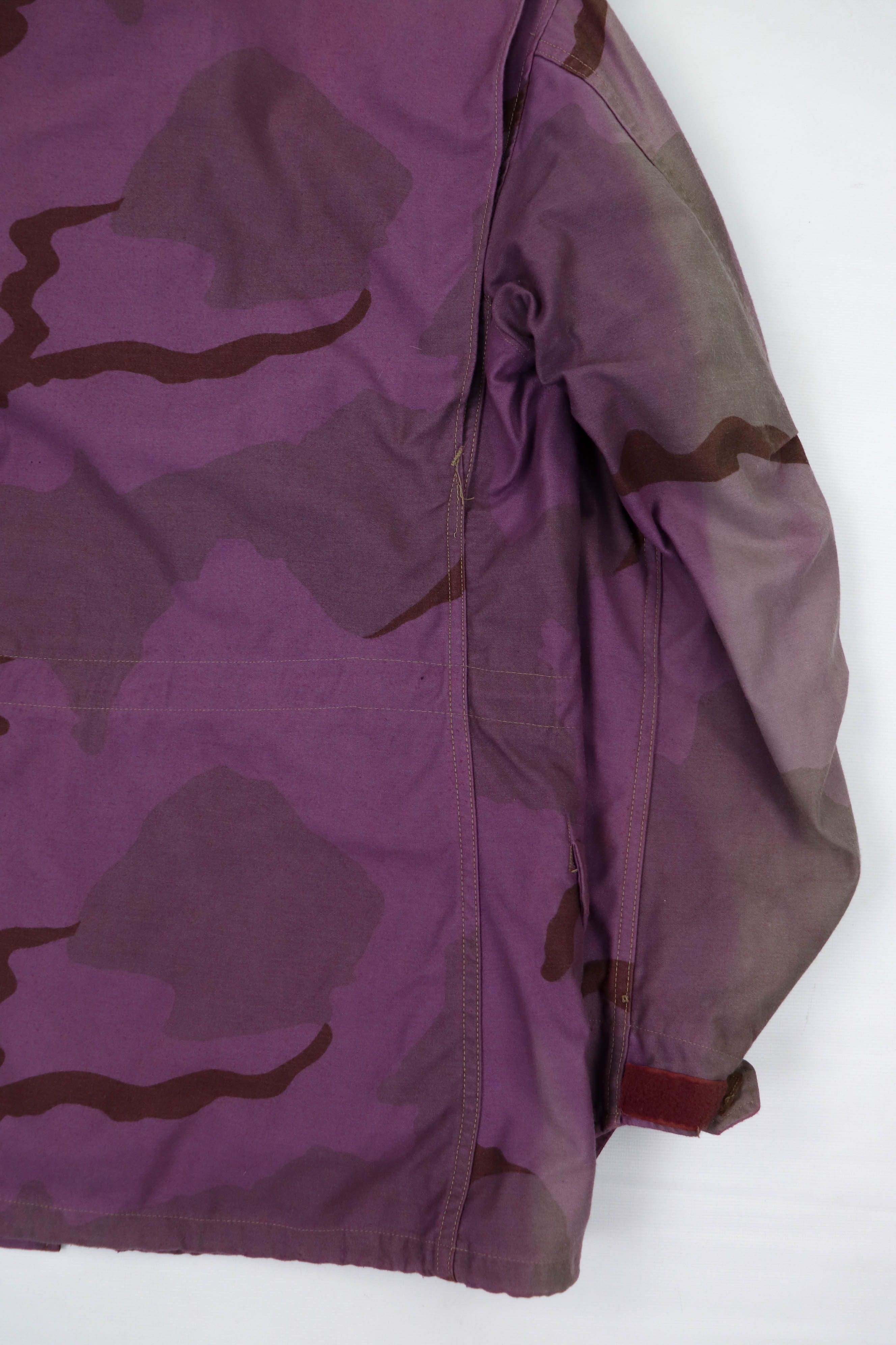 Vintage Vintage Custom Repainted Sun Faded Purple Camo M-65 FJacket Size US S / EU 44-46 / 1 - 12 Thumbnail