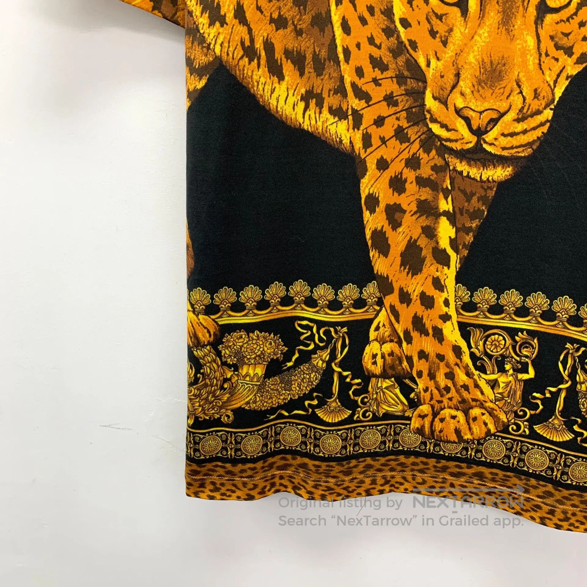 Versace Versace Black Leopard Print Cotton Crew Neck Short Sleeve Size US L / EU 52-54 / 3 - 4 Thumbnail
