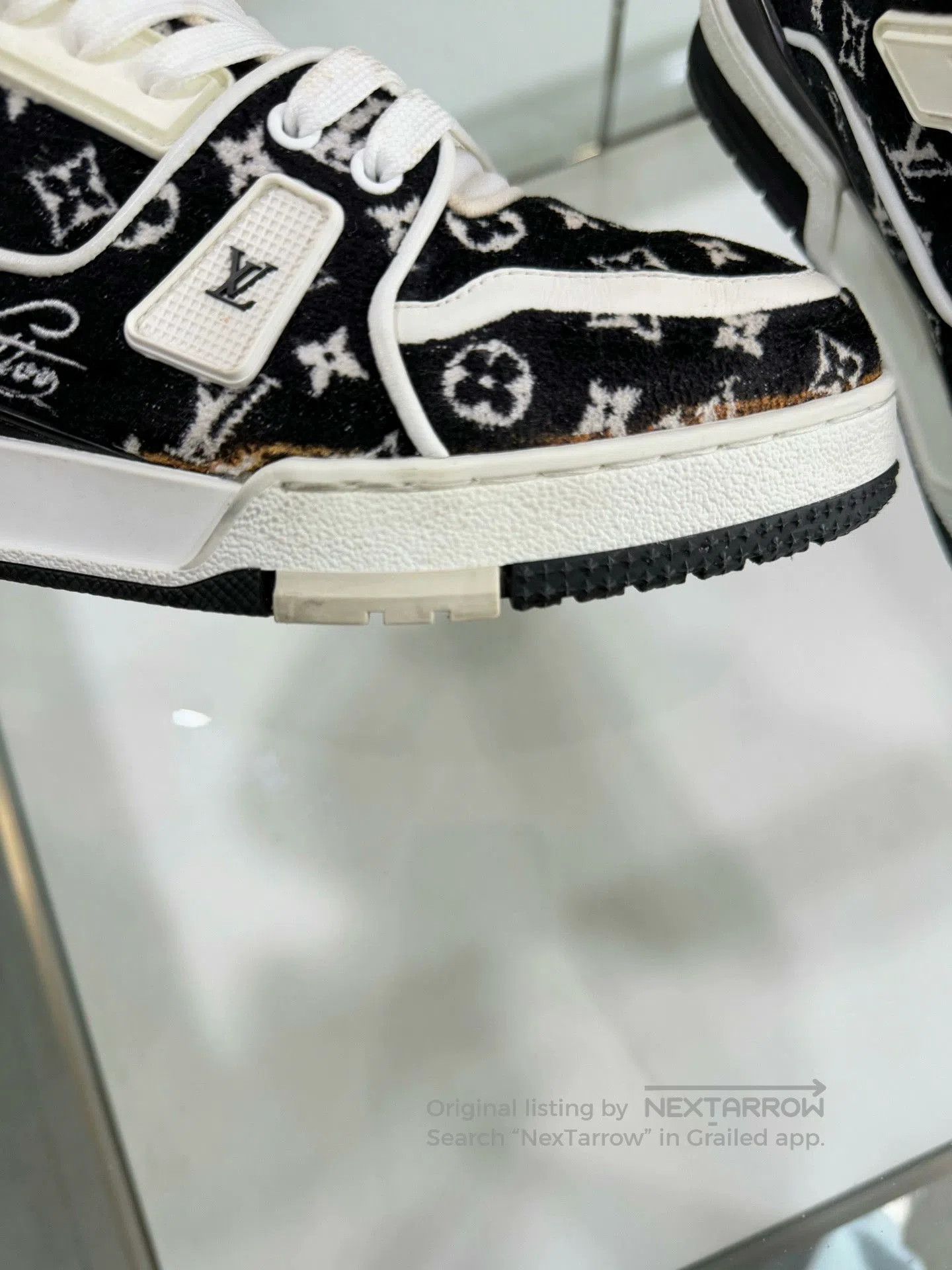 Louis Vuitton Louis Vuitton LV Trainer Black White Velvet Men's Size 41. Size US 8 / EU 41 - 6 Thumbnail