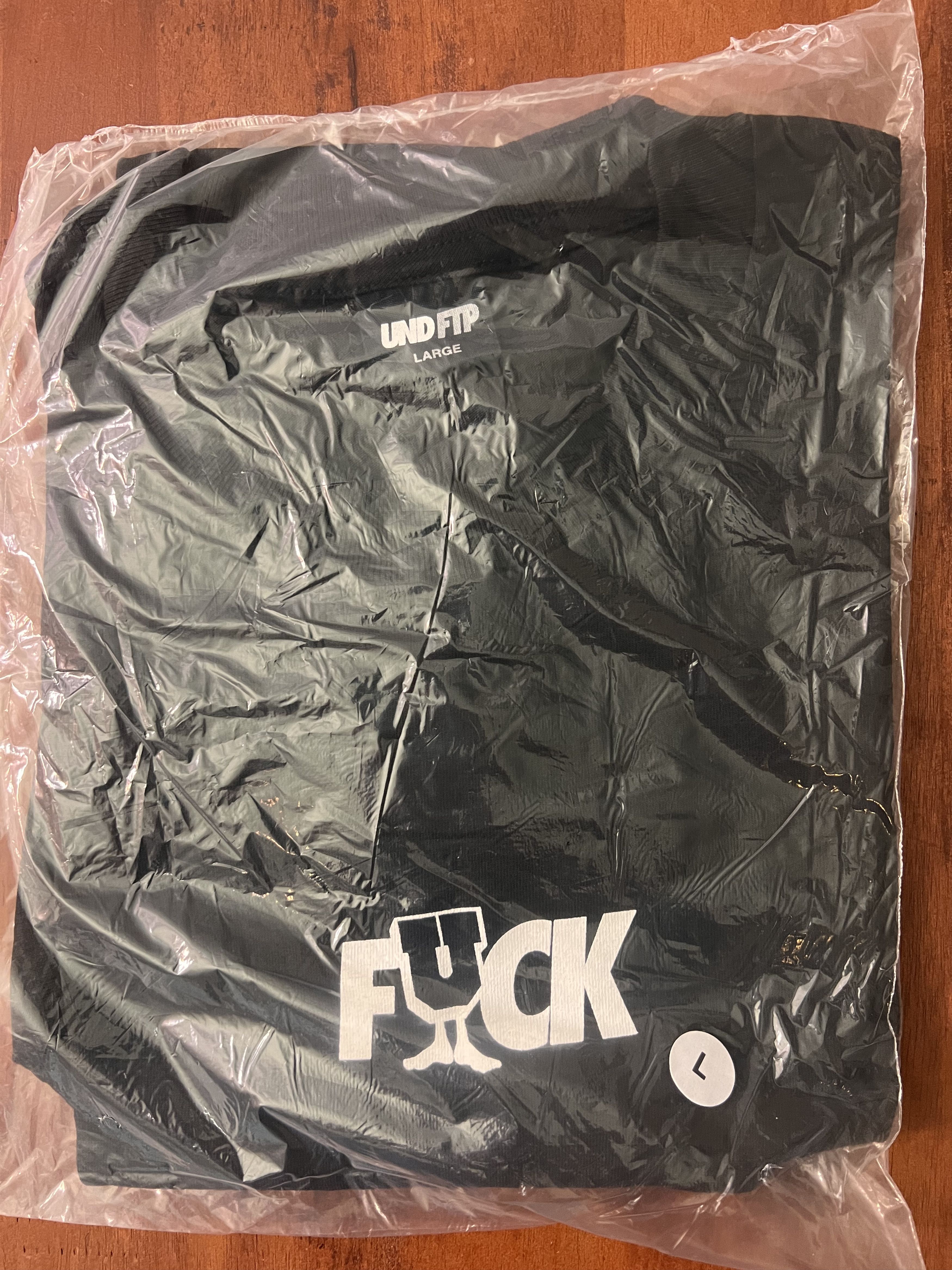 Fuck The Population × Undefeated U-FUCK TEE Size US L / EU 52-54 / 3 - 2 Thumbnail