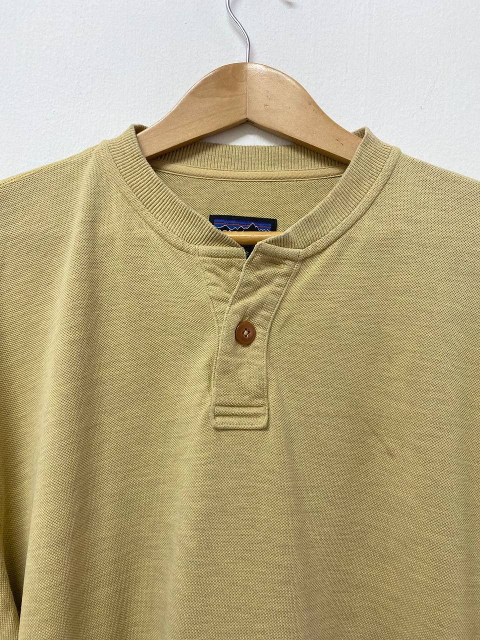 Patagonia patagonia plain button tee nice design Size US M / EU 48-50 / 2 - 2 Thumbnail
