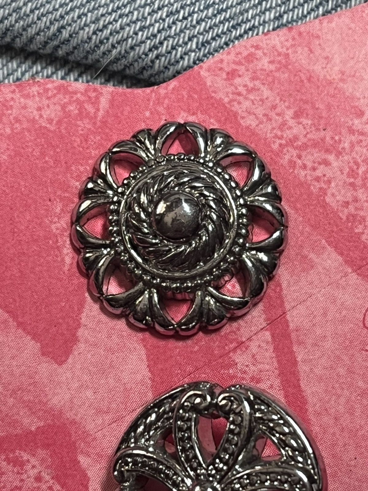 Other Vtg Brighton Silver Shank Buttons Set of 3 Card Size ONE SIZE - 4 Thumbnail