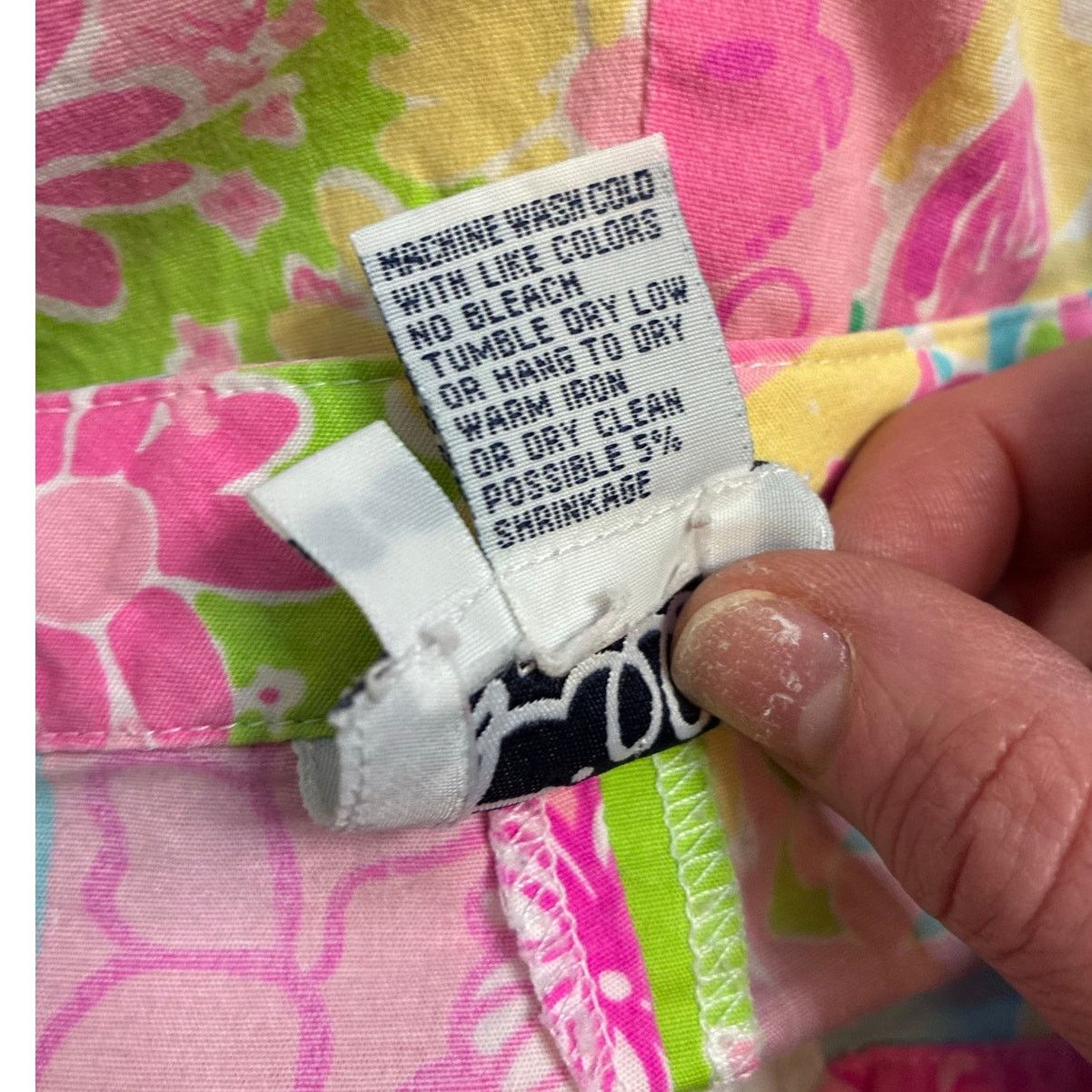 Lilly Pulitzer Lilly Pulitzer Patchwork Floral Stretch Crop Pants Size 6 Size 28" / US 6 / IT 42 - 6 Thumbnail