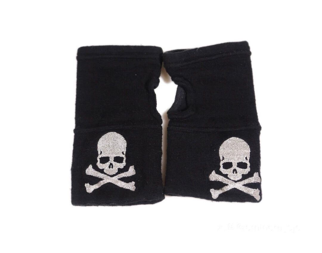 Mastermind Japan Black Skull Crossbones Wristbands Size ONE SIZE - 1 Thumbnail