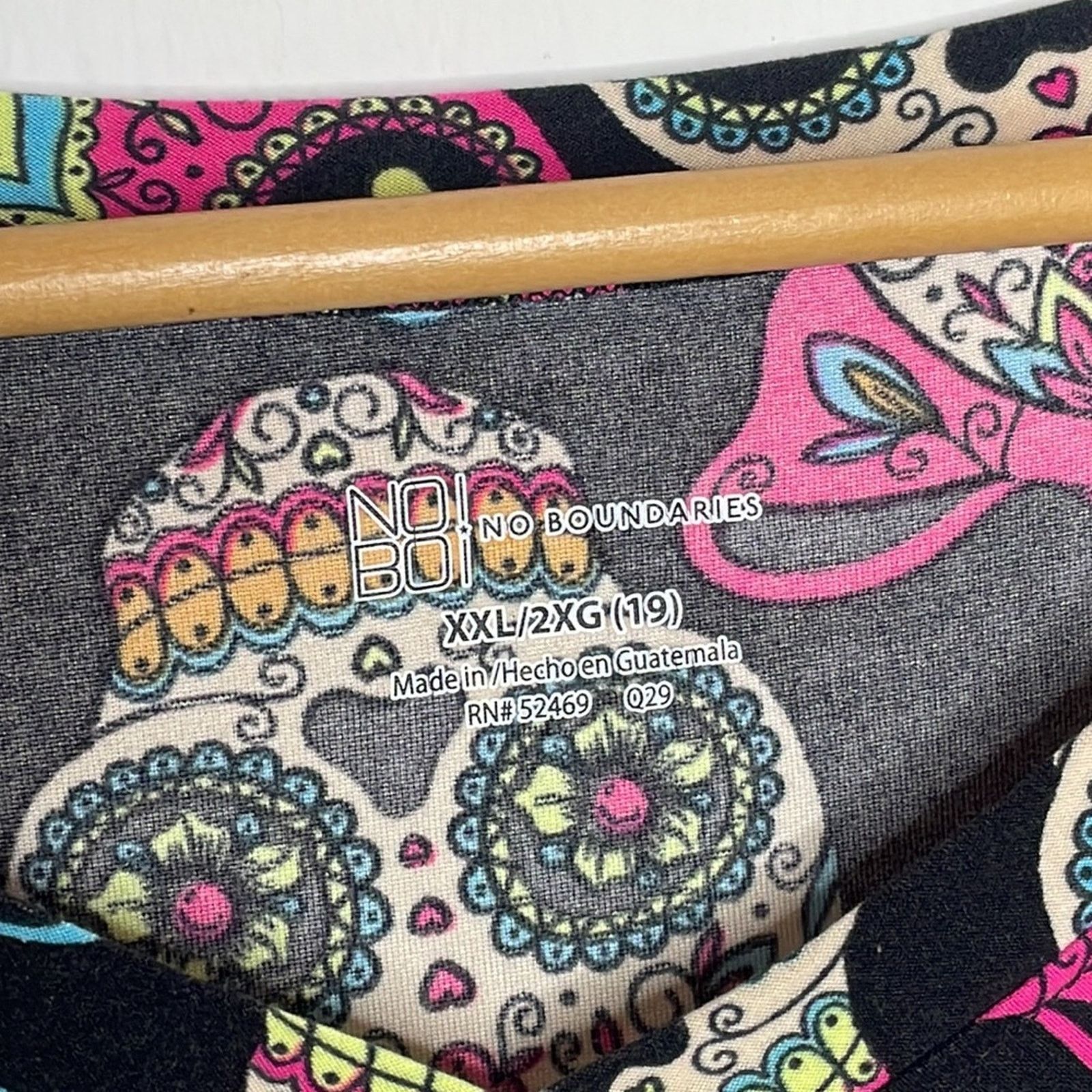Walmart NWOT Colorful Skulls Long Sleeve Shirt Size XXL / US 16-18 / IT 52-54 - 2 Thumbnail