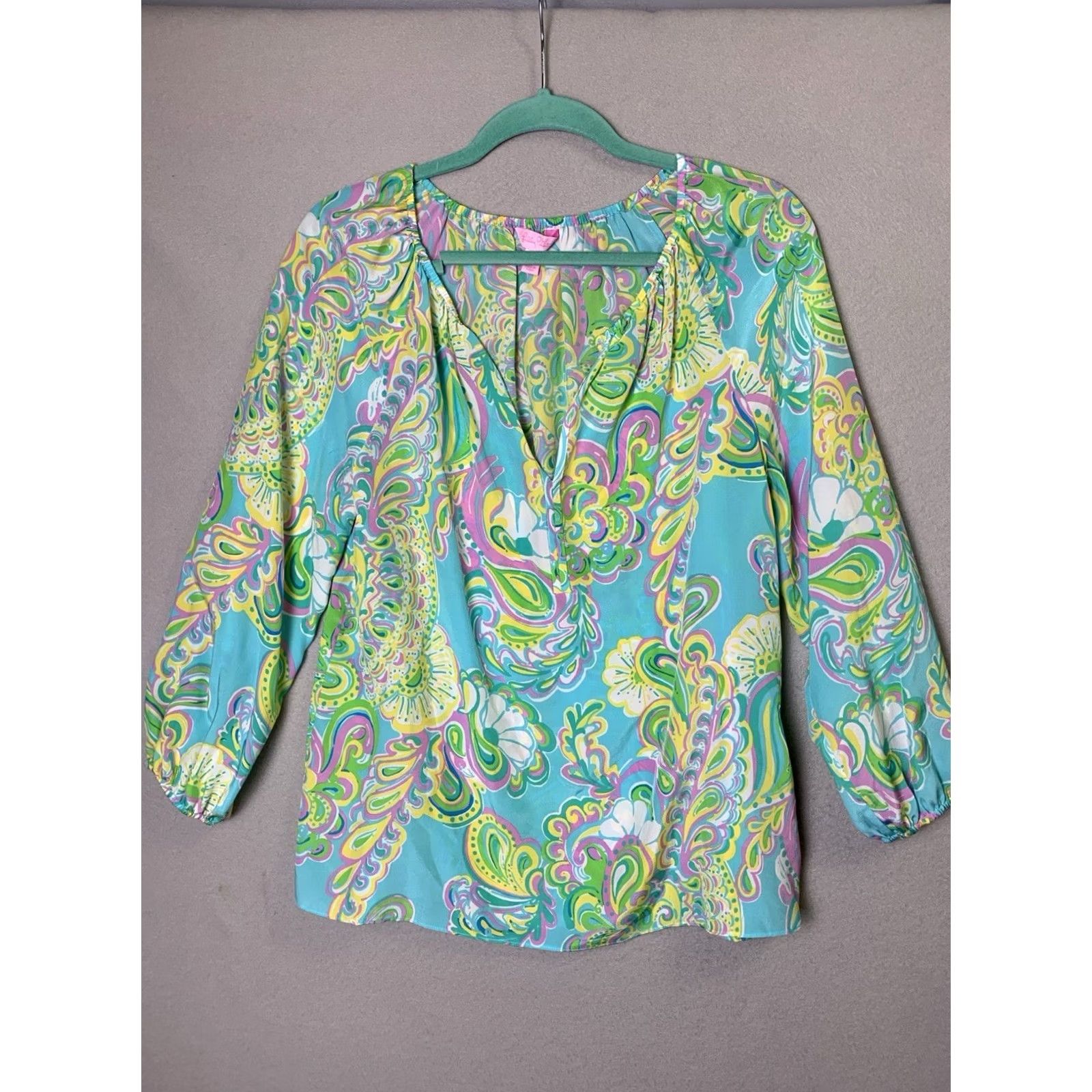 Lilly Pulitzer VINTAGE Lilly Pulitzer Sarabeth Top? No, Vintage rule applies only if vintage. Size M / US 6-8 / IT 42-44 - 2 Thumbnail