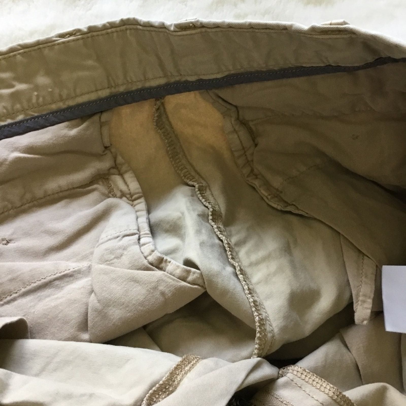 Uniqlo Uniqlo Men’s Beige Flat Front Shorts in Khaki Size US 28 / EU 44 - 12 Thumbnail