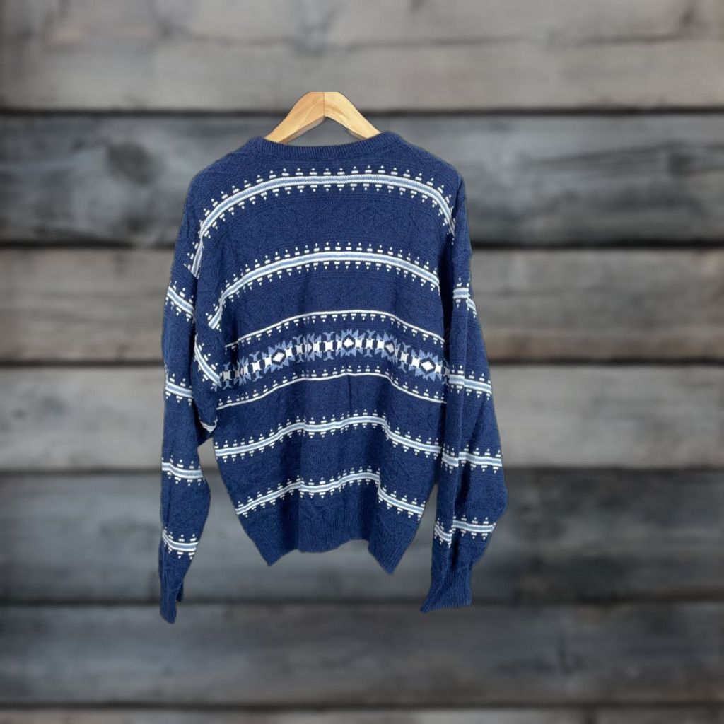 Jantzen VINTAGE Jantzen Sweater Men's XL Dark Blue Aztec Stripe Geometric Knit Crew Neck Pullover Heavyweight Cotton 90s Tribal Retro Casual Size US XL / EU 56 / 4 - 1 Thumbnail