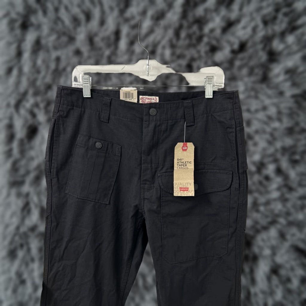 Levi's VINTAGE Levis 541 Cargo Pants Mens Sz 31x30 Black Athletic Tapered Pockets White Tab Size US 31 - 1 Thumbnail