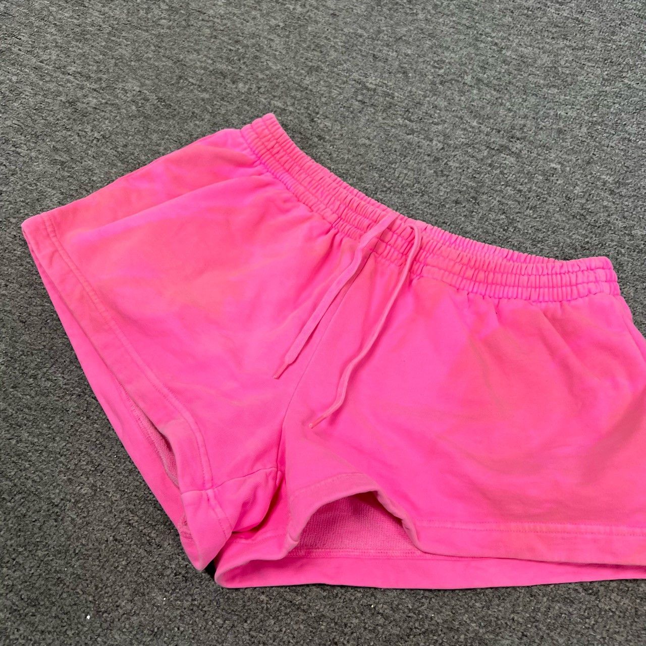 Balenciaga Balenciaga Show Clay Dye Worn Pink Shorts 2501-Nextarrow Size US 28 / EU 44 - 4 Thumbnail