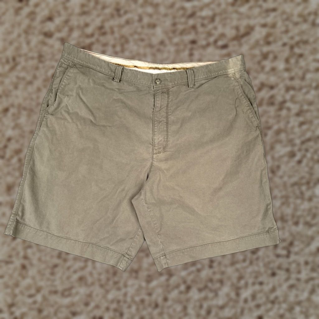 Tommy Bahama Tommy Bahama Shorts Mens 40 Khaki Olive Chino Stretch Flat Front Zip Fly Casual Size US 40 / EU 56 - 1 Thumbnail