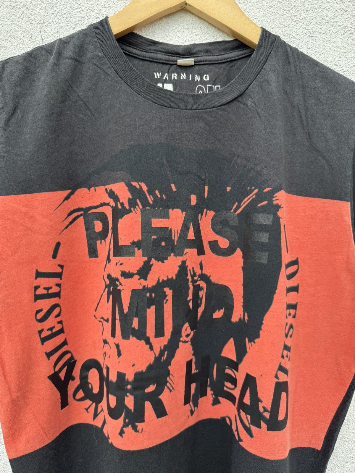 Diesel Diesel Punk Avant-Garde Distressed T-Shirt Vintage 2000s Y2K Size US S / EU 44-46 / 1 - 2 Thumbnail