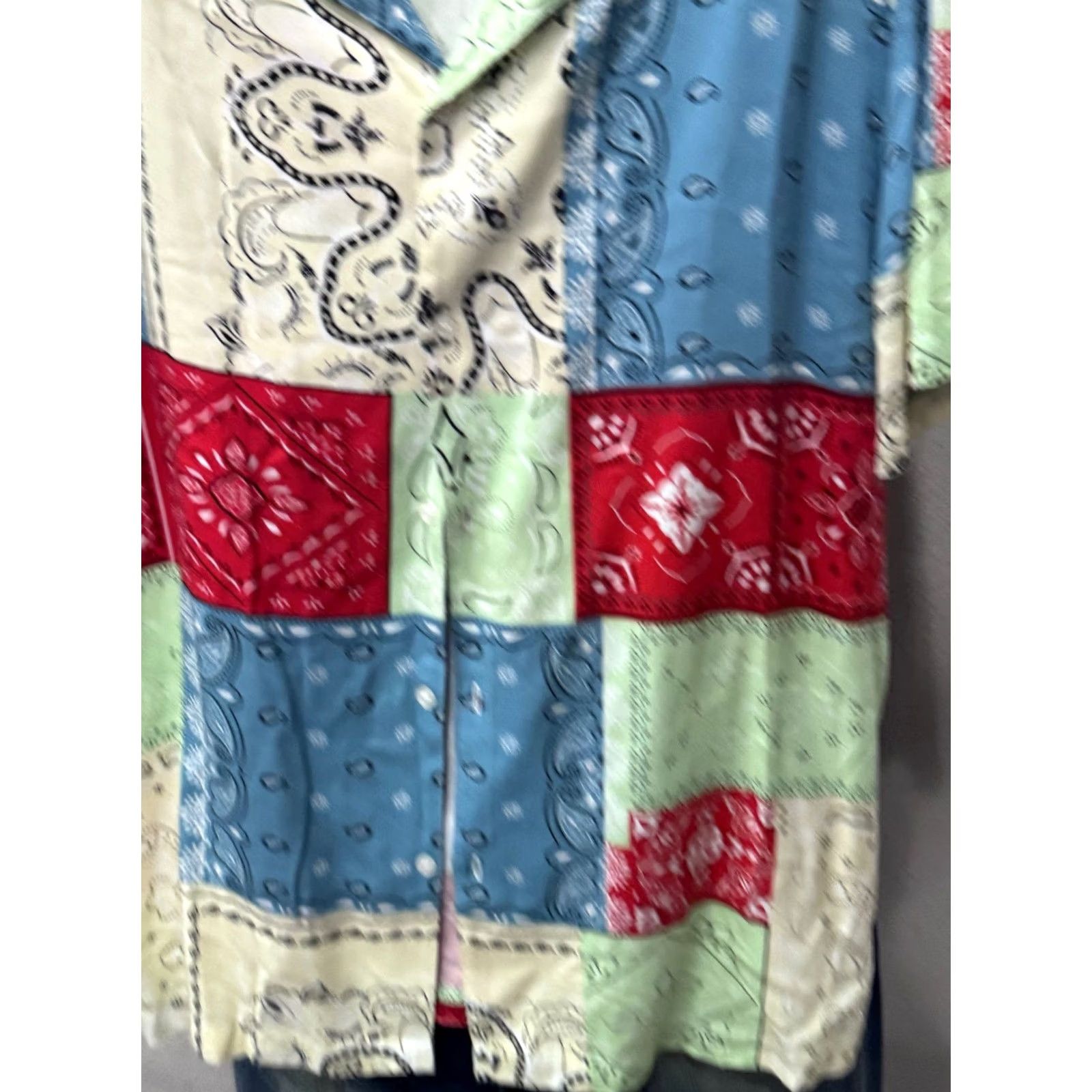Forever 21 Forever 21 Retro Paisley Patch Work Large L SHORT SLEEVE BUTTON UP SHIRT Size US L / EU 52-54 / 3 - 3 Thumbnail