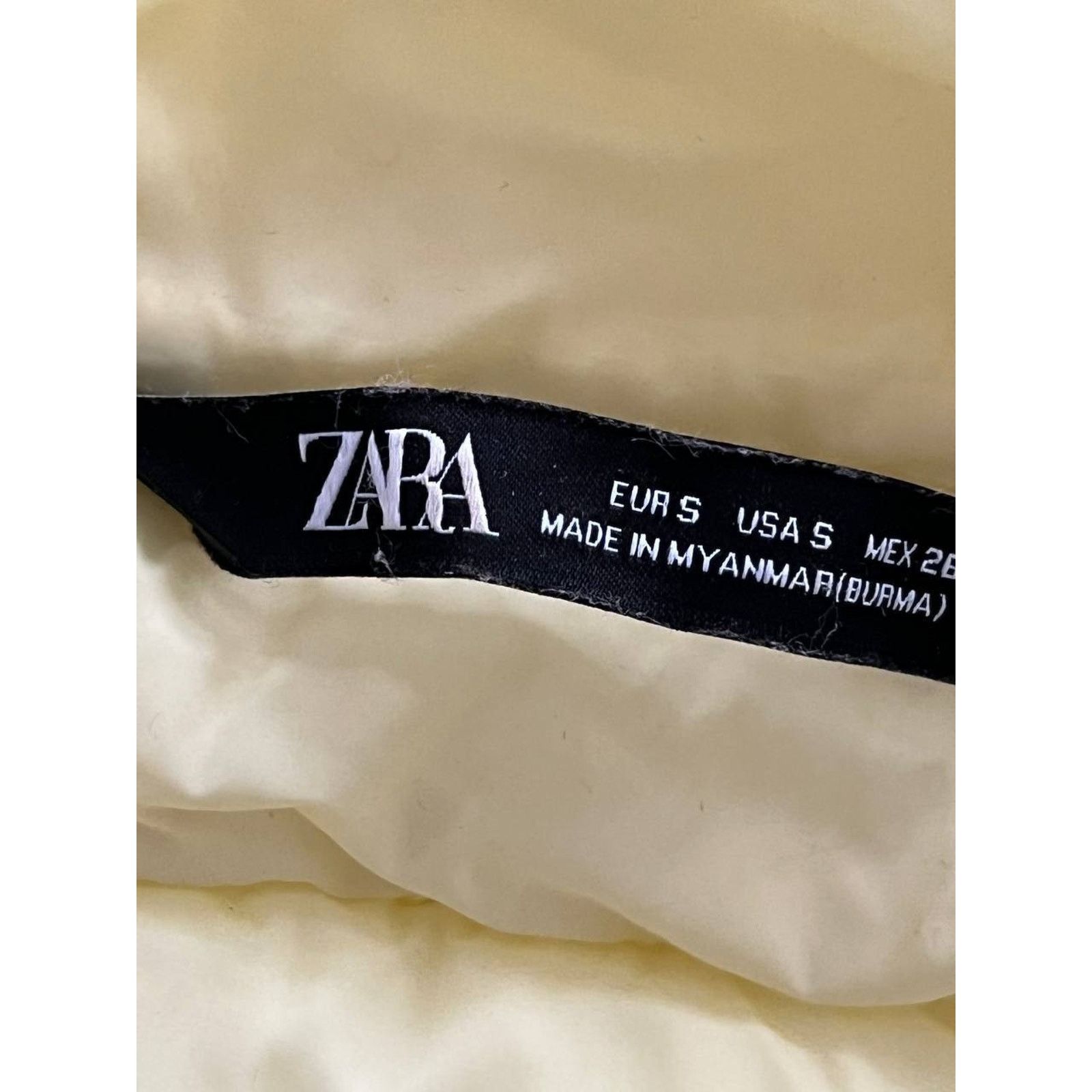 Zara Zara Cropped Puffer Jacket Yellow girl Small A001465 Size S / US 4 / IT 40 - 3 Thumbnail