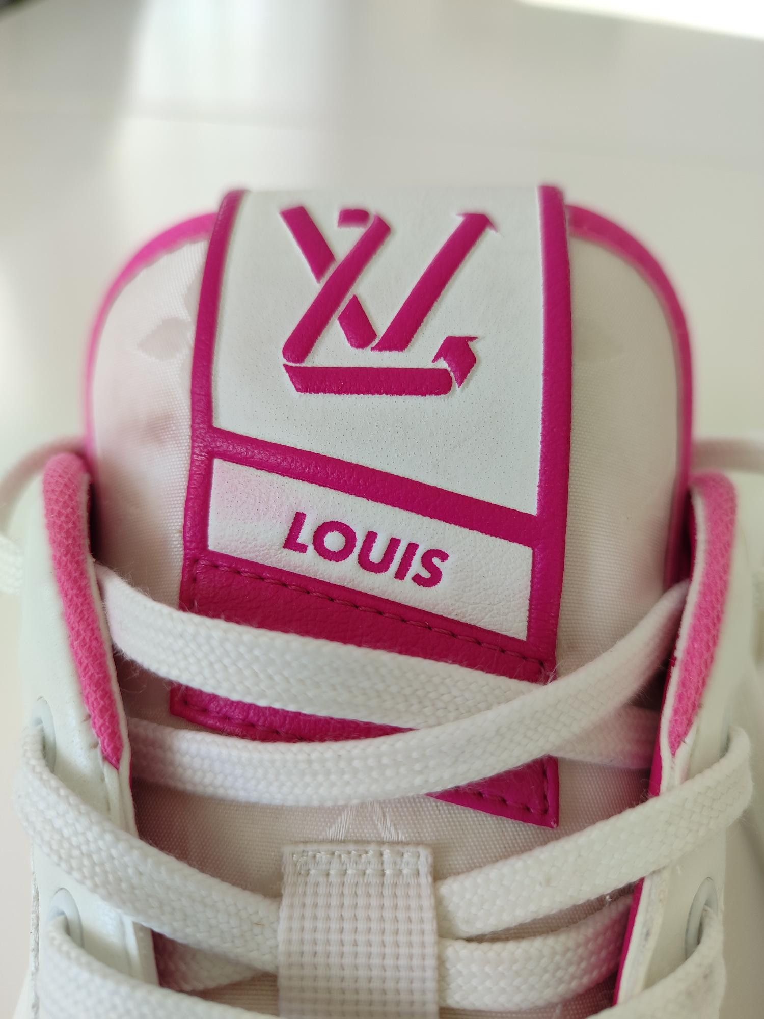 Louis Vuitton BASKETS LOUIS VUITTON CHARLIE Size US 9.5 / IT 39.5 - 12 Thumbnail