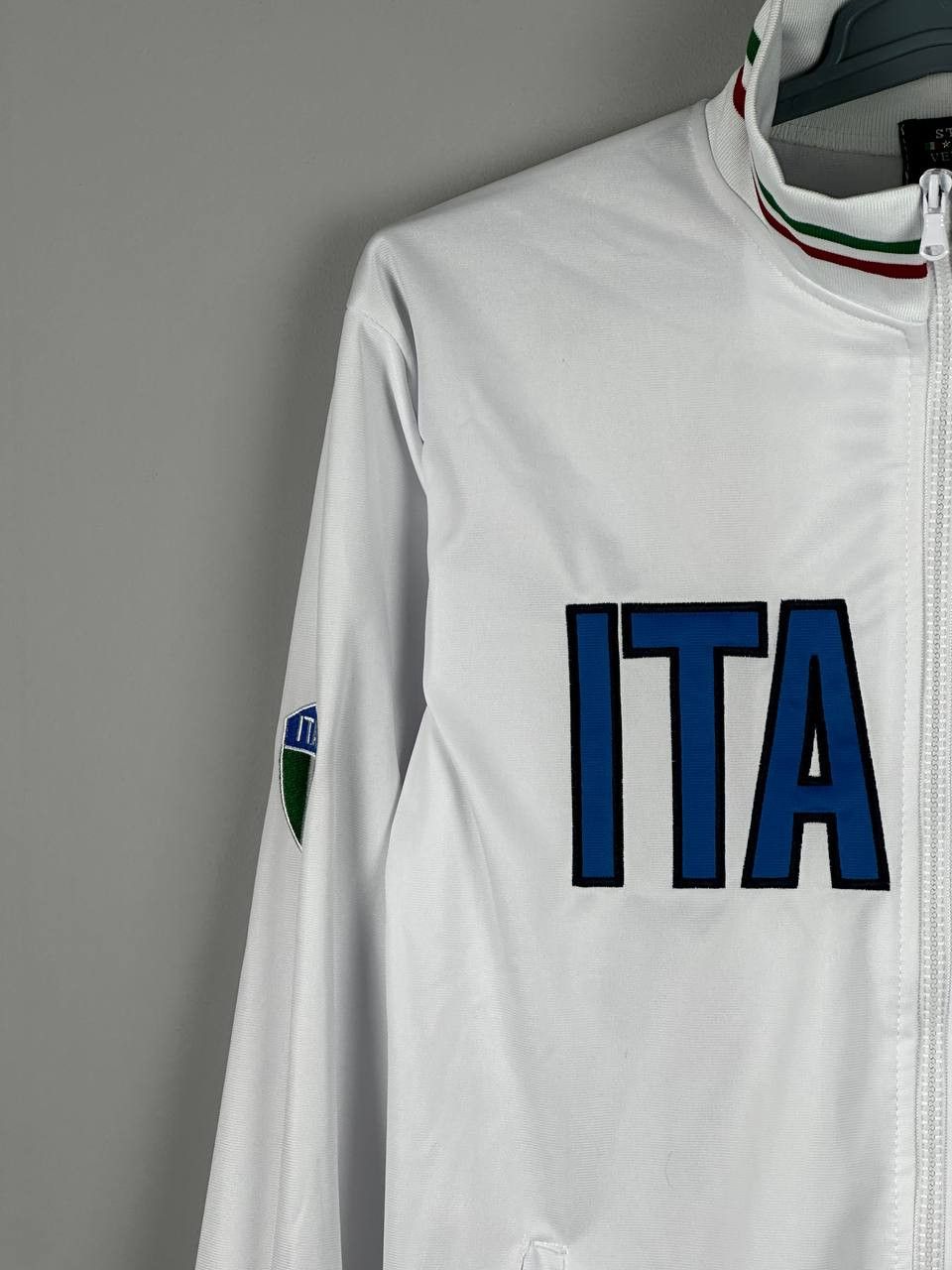 Vintage Vintage Italia Blockcore White Rare Y2K Track Jacket Size US M / EU 48-50 / 2 - 5 Thumbnail