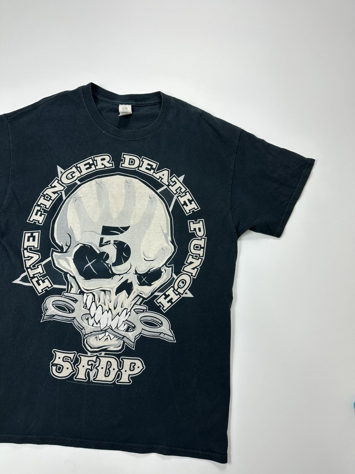 Band Tees 5 Finger Death Punch Band Tees T-shirt Men's 2011 Size US L / EU 52-54 / 3 - 4 Thumbnail