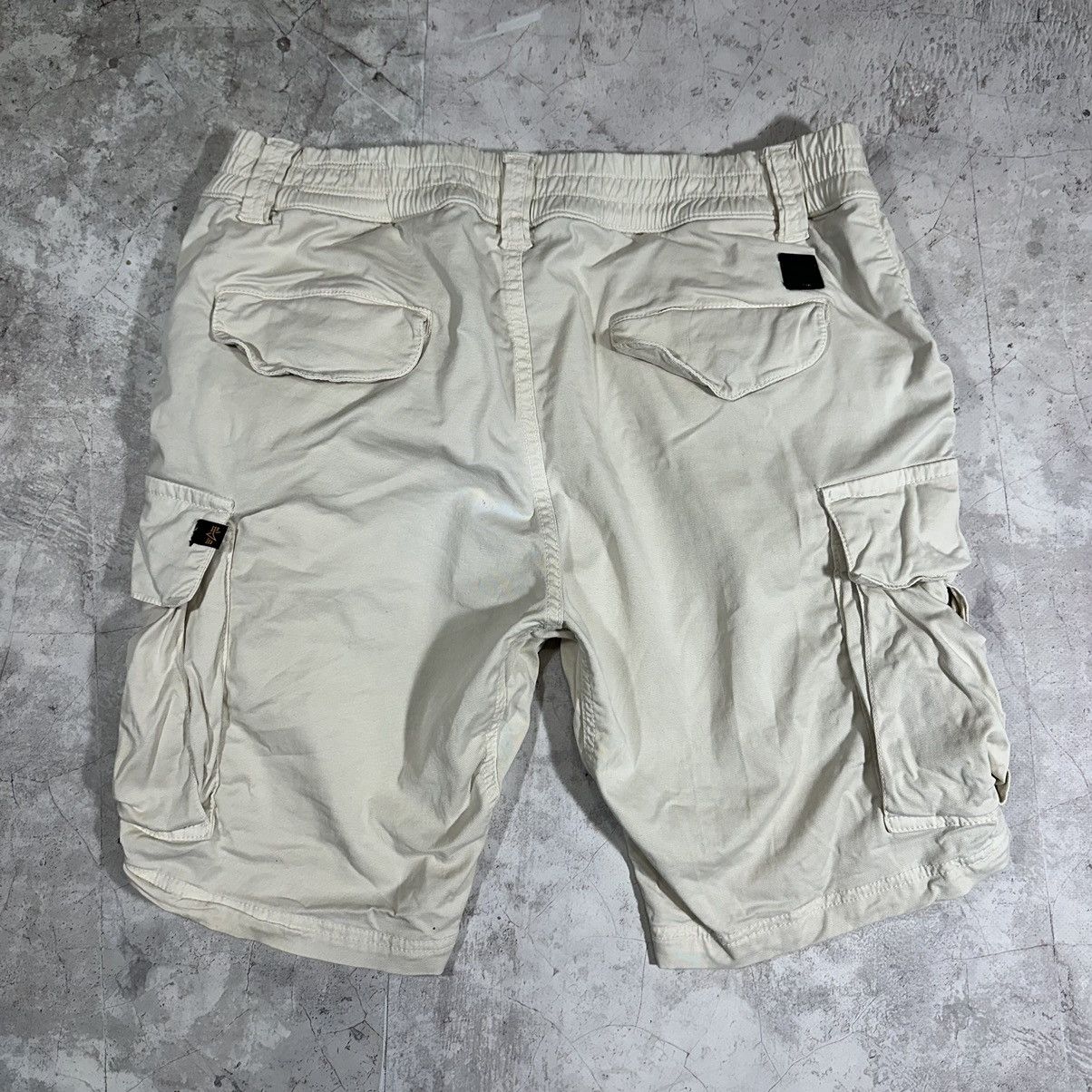 Alpha Industries Alpha industries Shorts Size US 32 / EU 48 - 2 Thumbnail