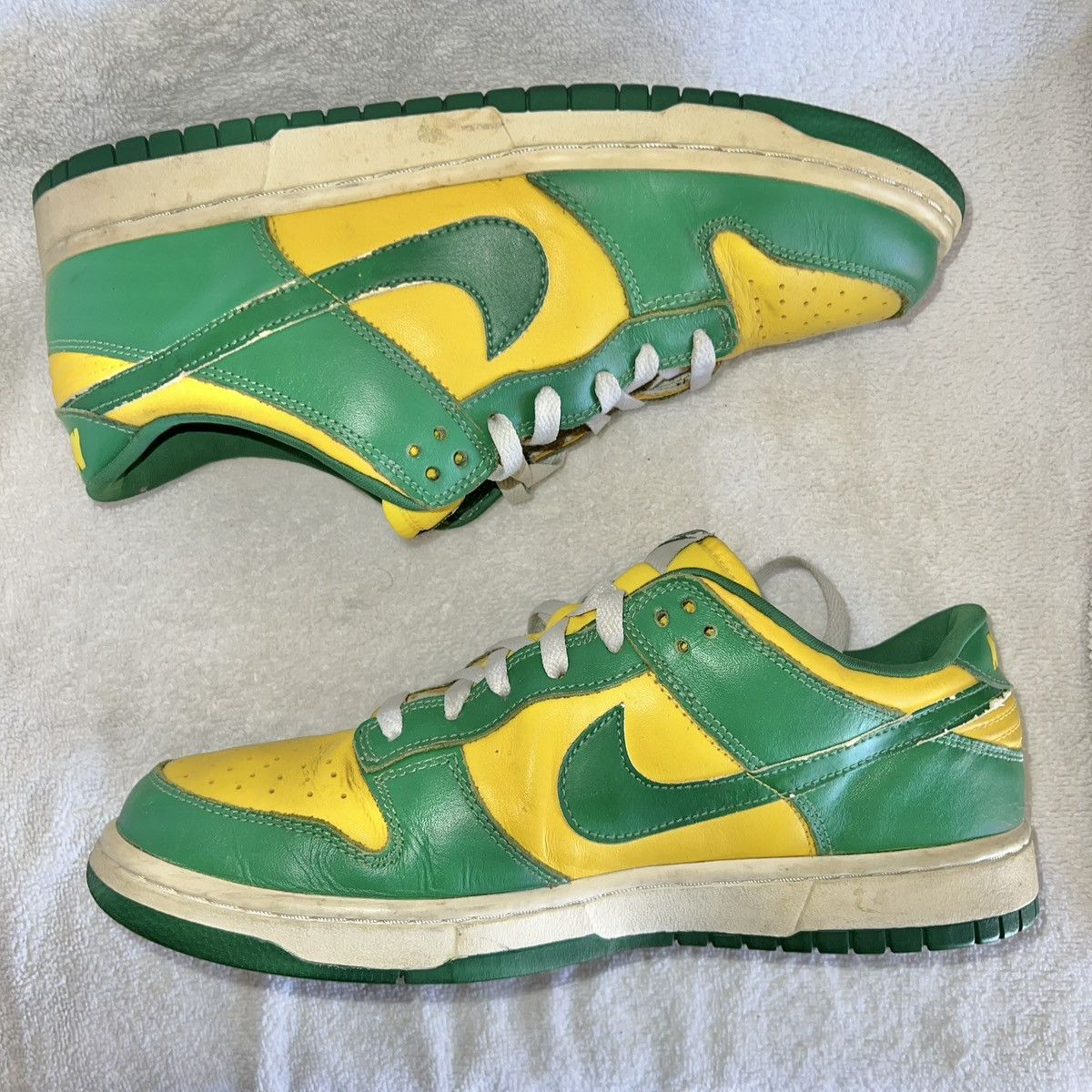 Nike 624035-331 Nike Dunk Low BRAZIL 2001 size 11m 12.5w Size US 11 / EU 44 - 2 Thumbnail