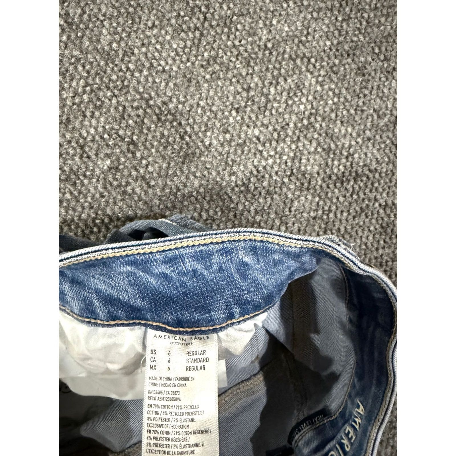 American Eagle Outfitters American Eagle Outfitters Jeans Womens 6 Blue Distressed High Rise Jegging Stretch Denim 5-Pocket Classic Regular Mens? - Size 28" / US 6 / IT 42 - 7 Thumbnail