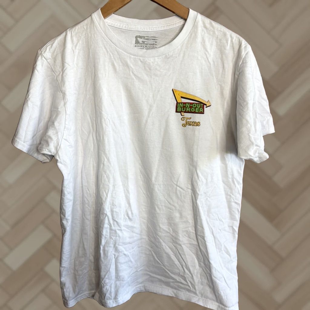 Vintage VINTAGE not included; In-N-Out Burger Texas T-Shirt Mens Medium White Graphic Drive-Thru Car Made USA Size US M / EU 48-50 / 2 - 1 Thumbnail