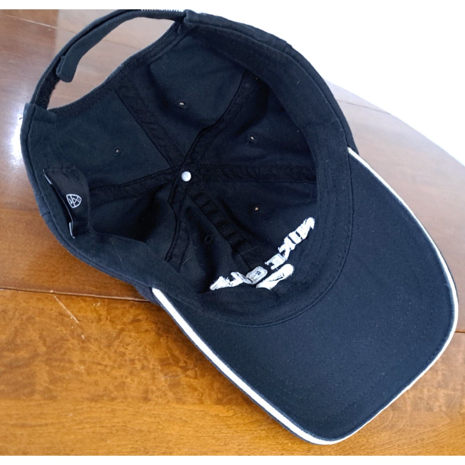 Nike Nike Golf Hat Black Embroidered with Adjustable Strap Men Adjustable Size Size ONE SIZE - 5 Thumbnail