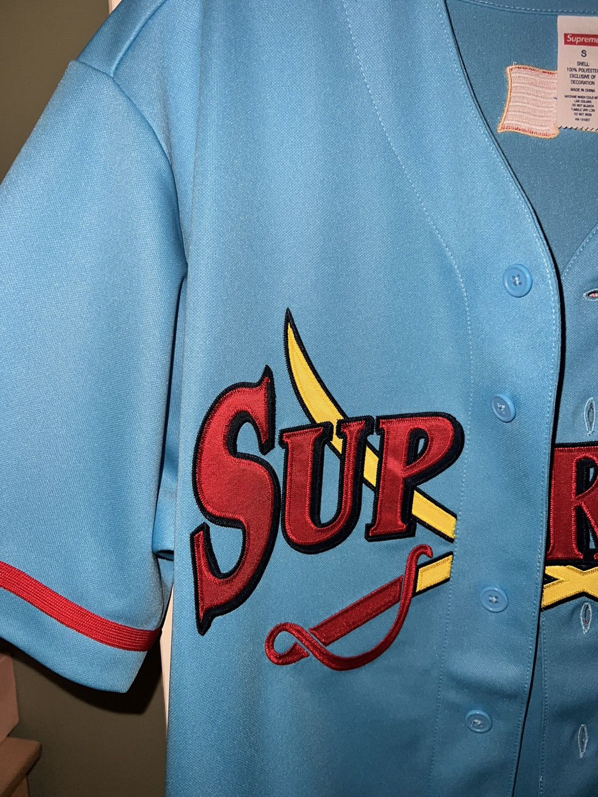 Supreme Supreme Swords Baseball Jersey (FW ‘25 - Blue) Size US S / EU 44-46 / 1 - 4 Thumbnail