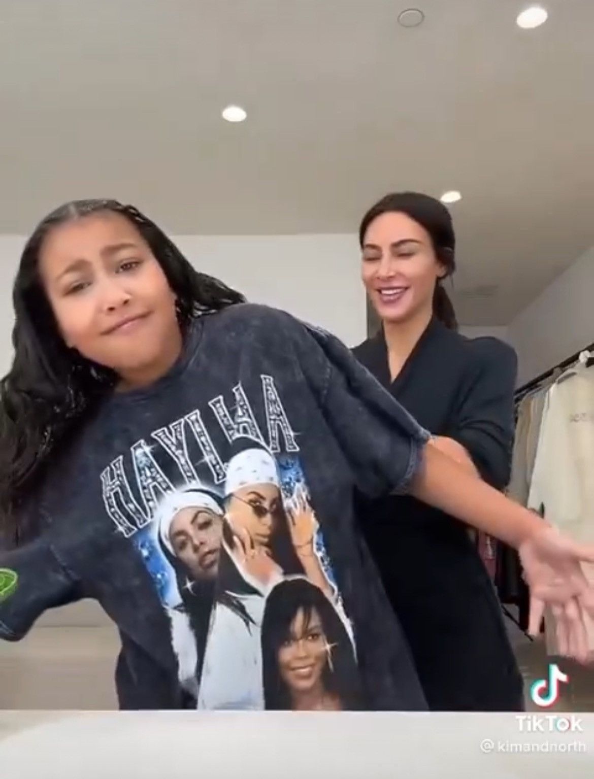 Fashion Nova × Kanye West Fashion NOVA Aaliyah Washed T-Shirt Size US XXL / EU 58 / 5 - 2 Thumbnail