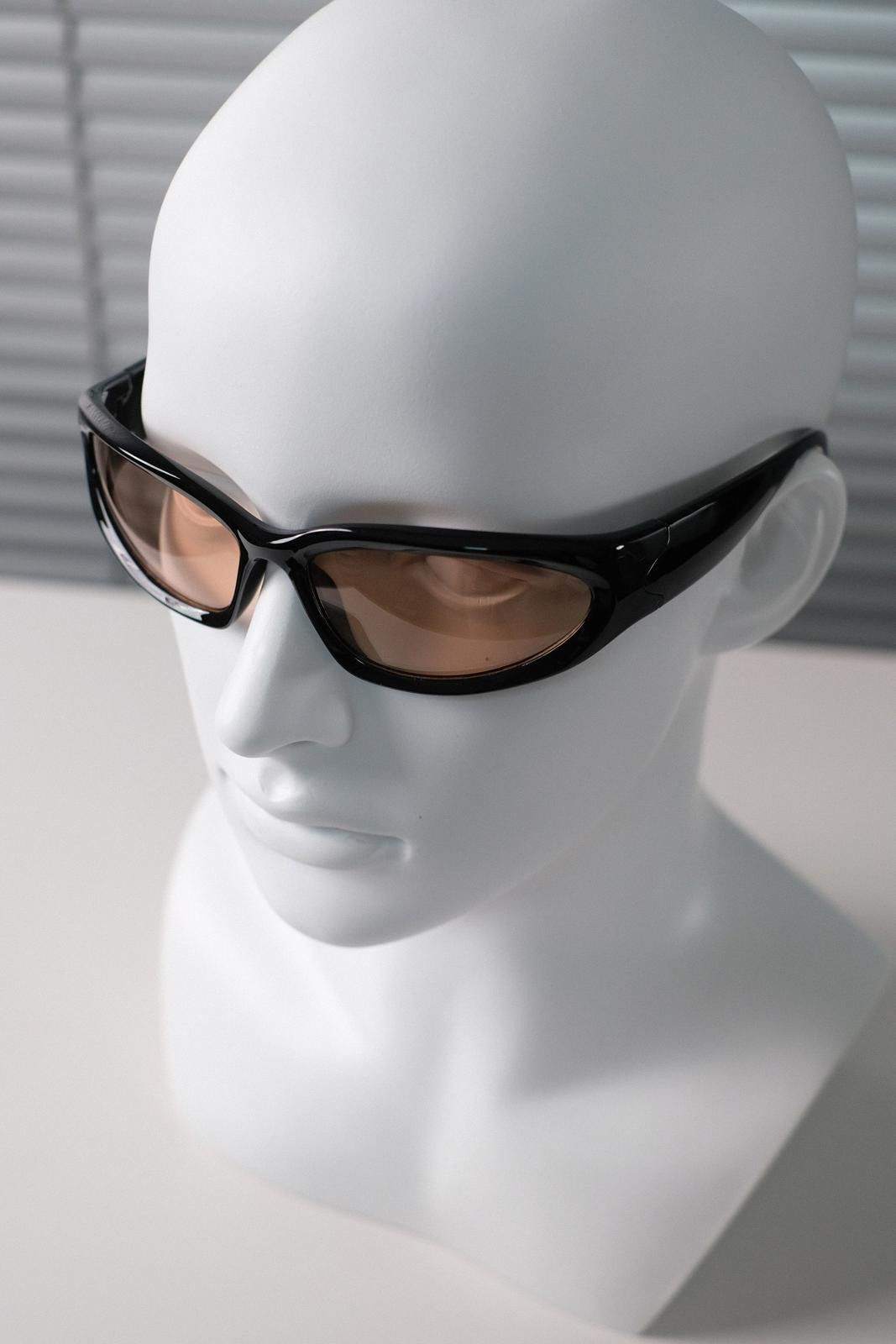 Japanese Brand Vtg Vintage Y2k Futuristic Black Sunglasses Unisex OS Size ONE SIZE - 2 Thumbnail