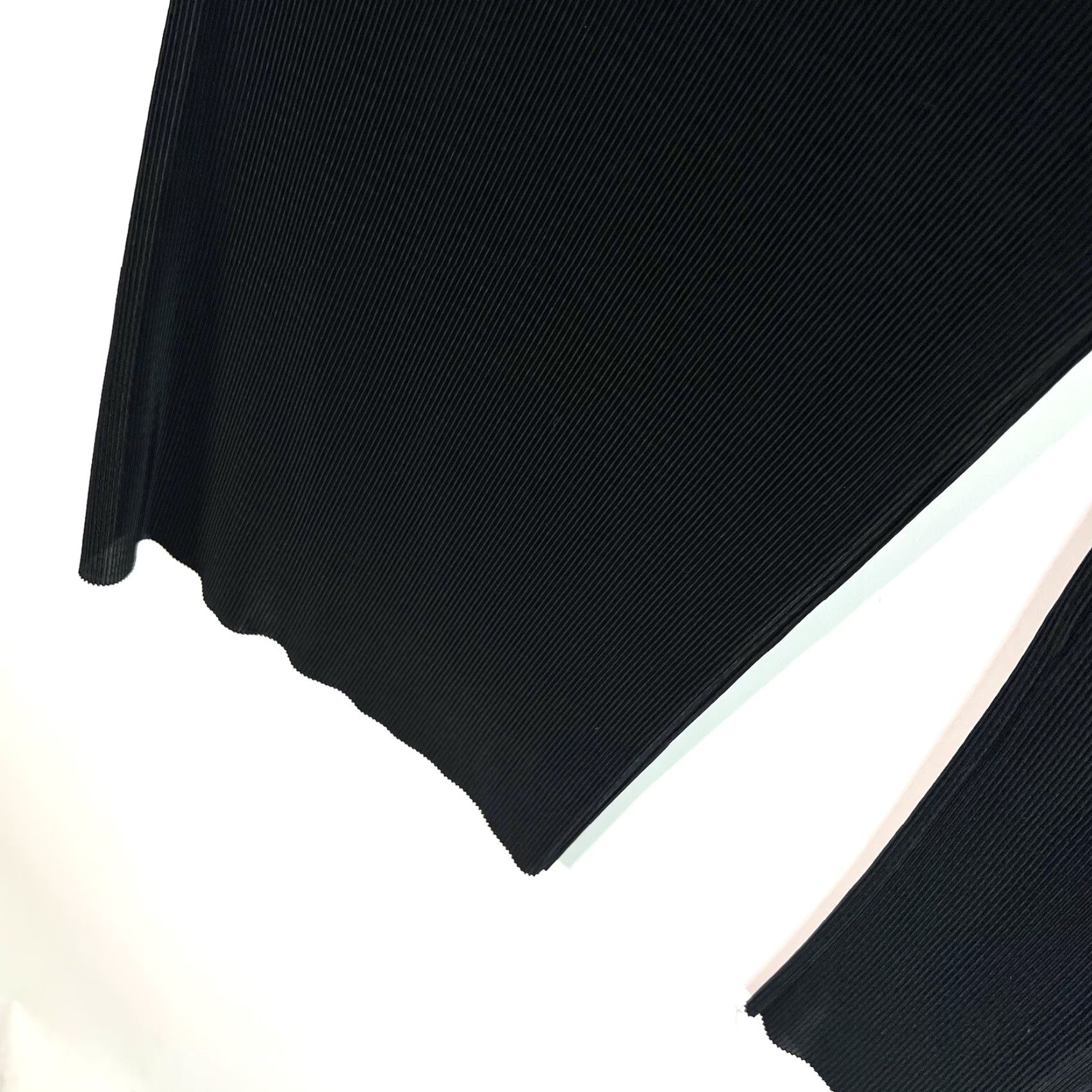 Vintage VINTAGE Pants Women's Size 1 Black Poly US Made 28X26 Wide Leg Stretch Striped Size 25" / US 0 / IT 36 - 3 Thumbnail
