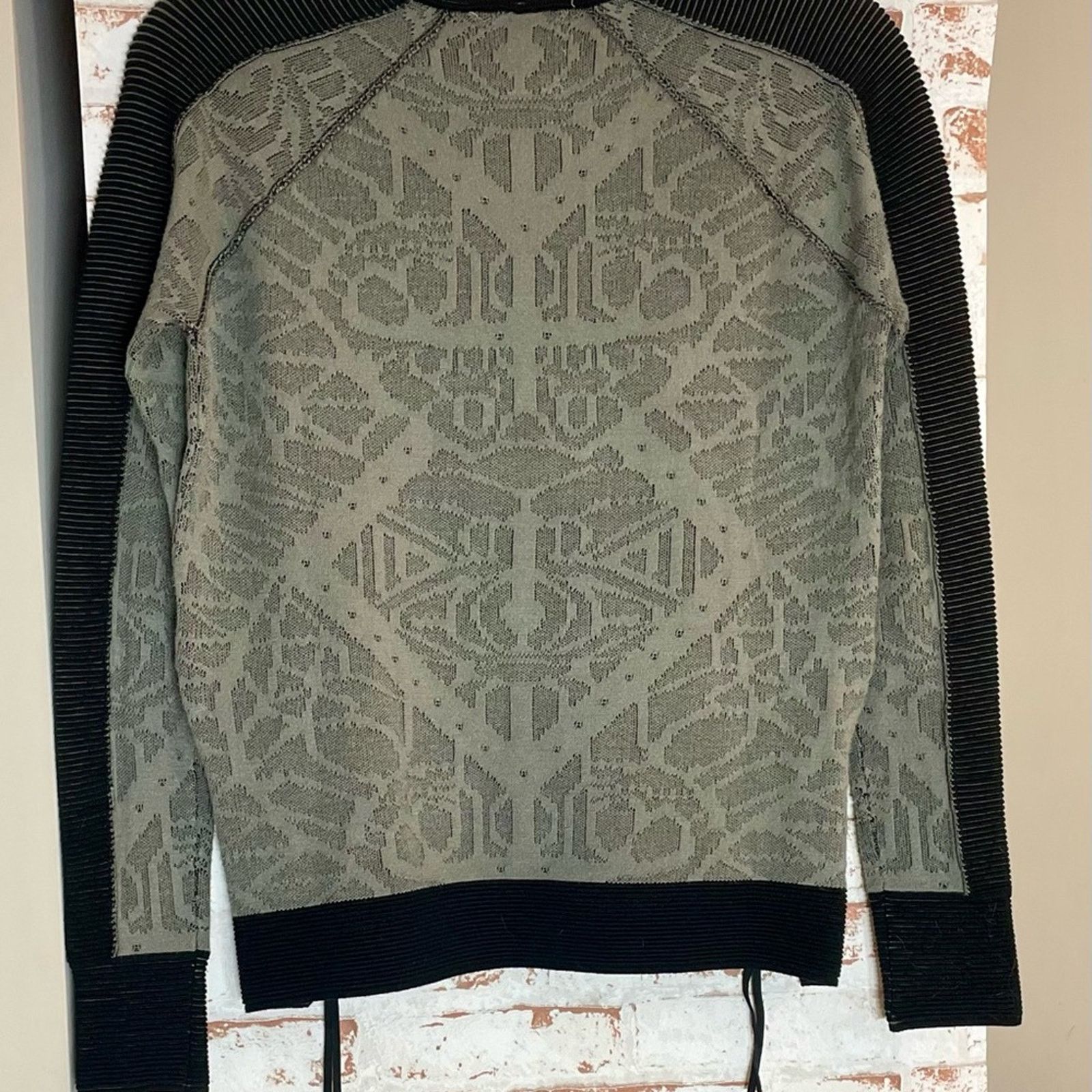 Nicole Miller Nicole Miller Elegant Sweater with Intricate Pattern Size M / US 6-8 / IT 42-44 - 2 Thumbnail