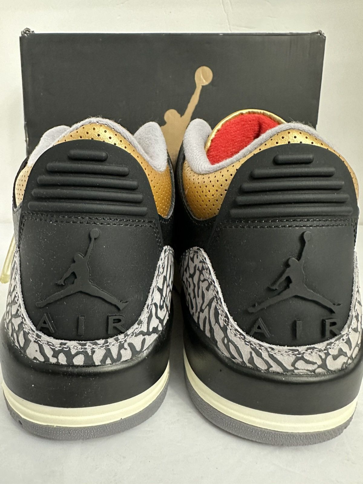 Nike Air Jordan 3 Retro Black Gold Size US 11 / IT 41 - 8 Thumbnail