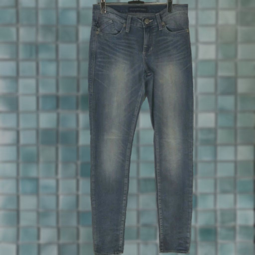 Vintage Rock & Republic Berlin Skinny Jeans Denim Blue 28x32 Size 4 Womens 5-Pocket Distressed Dark Wash Denim Slim Fit Jeans Size 27" / US 4 / IT 40 - 1 Thumbnail