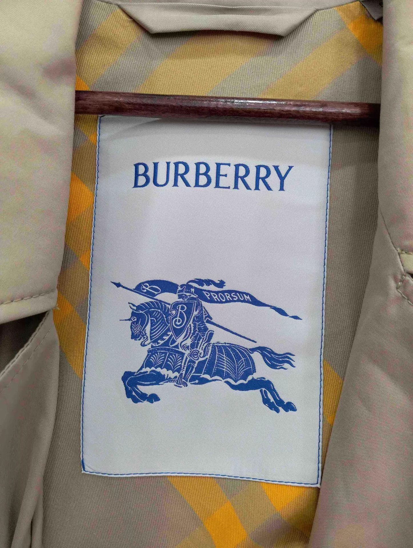 Burberry Burberry Solid Double-Breasted Trench 50 99 New Size US M / EU 48-50 / 2 - 4 Thumbnail
